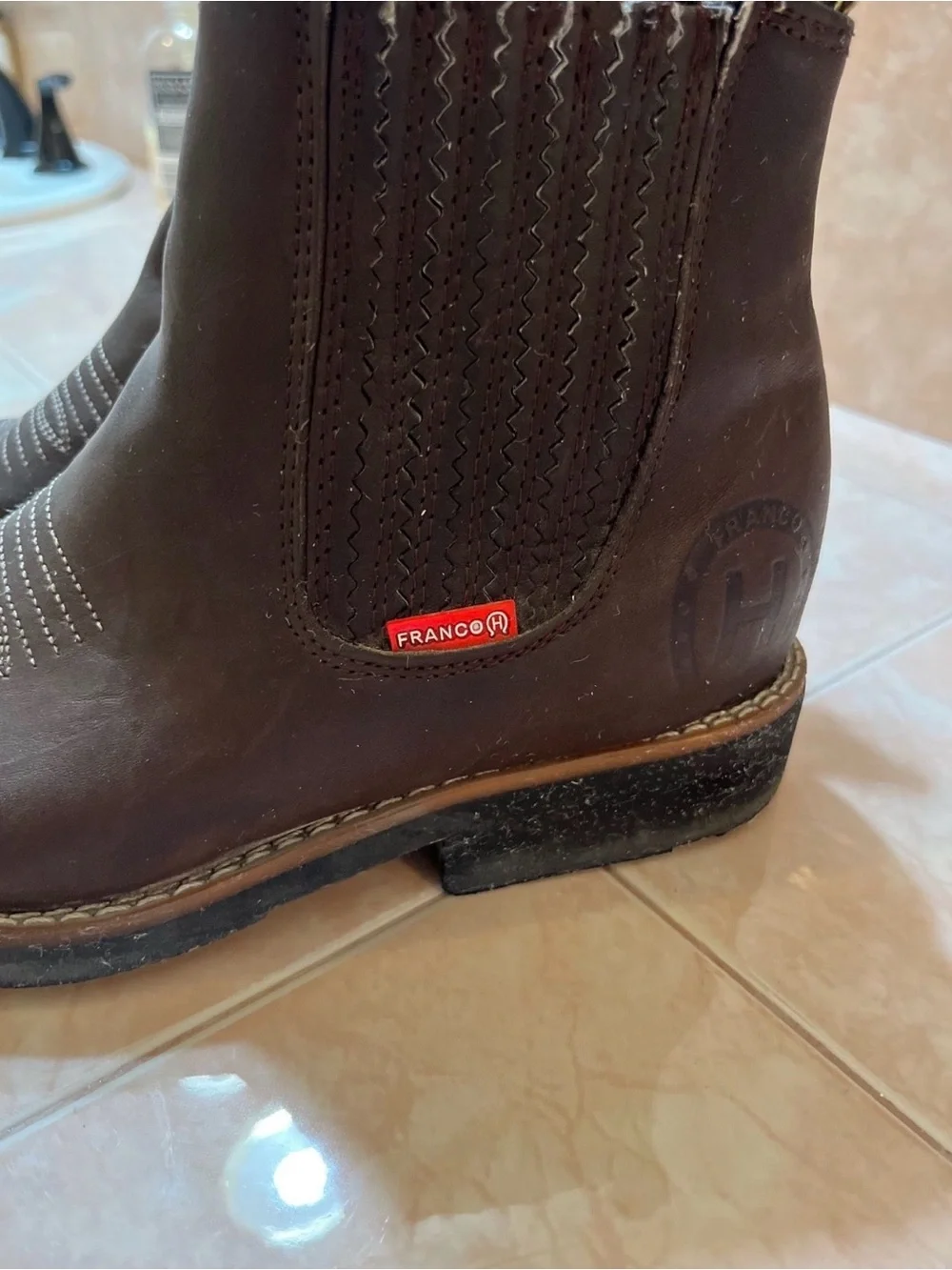 Blundstone Dark Brown Leather Chelsea Boots